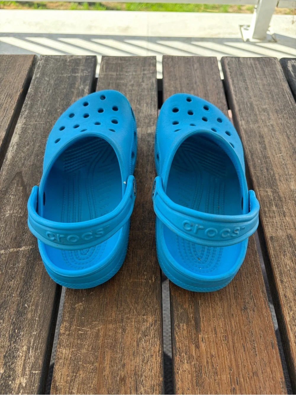 CROCS Kids Bright Blue Size J 2